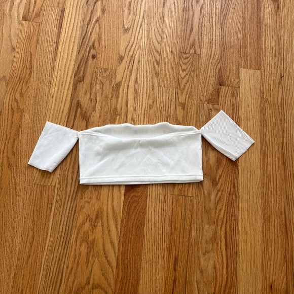 Free People Tops - Off shoulder crop top